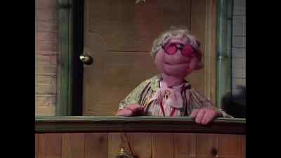 Oh, good. Nobody is around. - The Muppet Show