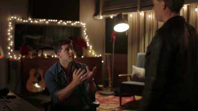 Oh good, save me. - Rock N' Roll Christmas