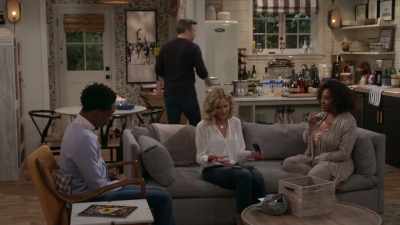 Oh, my gosh, I just realized ‐‐
the teams are uneven. - Call Your Mother