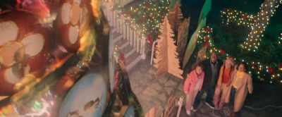 Oh, my gosh. - Candy Cane Lane