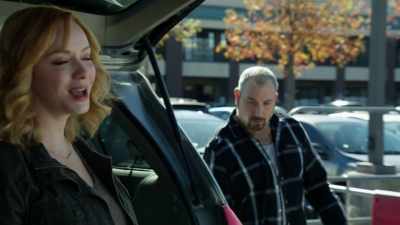 - Oh, got Kenny a BB gun. - Good Girls