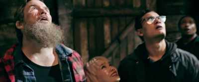 Oh, you gotta be kidding
me, who the hell is that? - Jeepers Creepers: Reborn