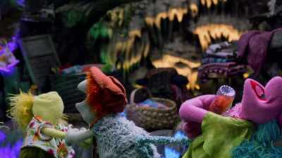 Oh, you guys playing Tug-o'-Tails? - Fraggle Rock: Back to the Rock