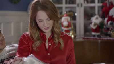 Oh, "Happy Cows Ice Cream." - Christmas a la Mode