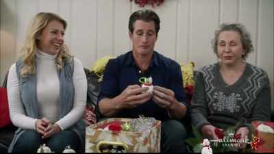Oh, Harper. I spoke to your dad
last night and... - Entertaining Christmas
