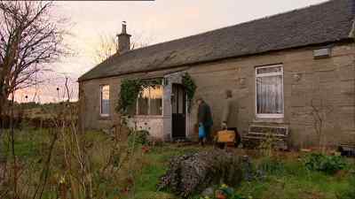 "Oh, have ye never seen a £20 note
before?" - Still Game