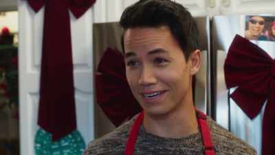 - Oh, you hear that, Liv,
he's dreaming above you. - A Big Fat Family Christmas