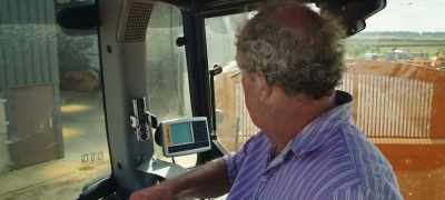 Oh, for heaven's sake,
this is just impossible. - Clarkson's Farm