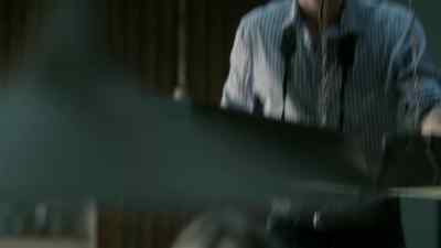 Oh, hello. Come in, please. - Wallander