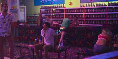 Oh! Here comes trouble. - My Fake Boyfriend