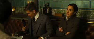 - Oh, here they are! - Wonder Woman
