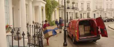 - Oh, he's a tough wee bear.
- Yeah, he is. Well, send him my best. - Paddington 2