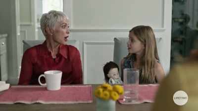 - Oh, hey, Annie, - Killer Grandma