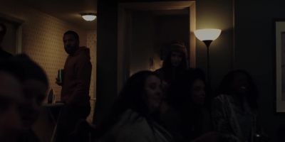 Oh, hey, hey, hey, everybody.
Everybody. - The Handmaid's Tale