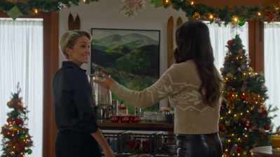 Oh, hey, I meant to tell you, - Holiday Crashers