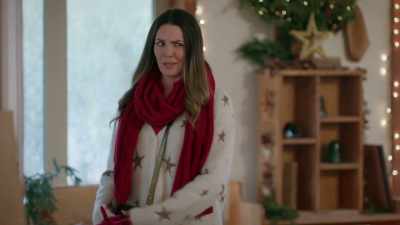 Oh, and hey, if I'm staying
another night, - Long Lost Christmas