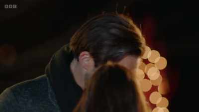Oh, hey... Oh...
I was just going to... - Christmas à la Carte
