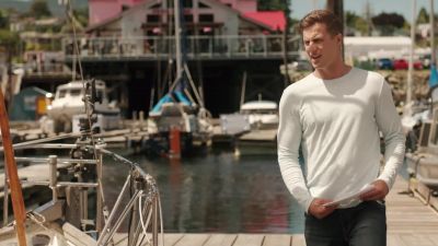 -Oh, hey.
-Where's Dad? - Chesapeake Shores