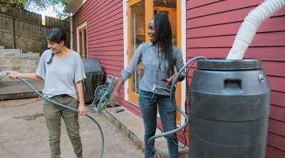 - Oh, hey! Yay!
- We've got water, guys - Homegrown