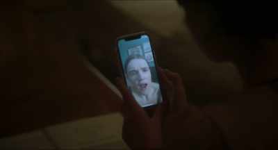 - Oh, hi.
- Hi. Hi. - Men