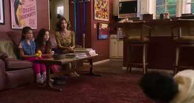 Oh. Hi, uh, Amy.
Hi, Donna and Kendra. - Sandy Wexler