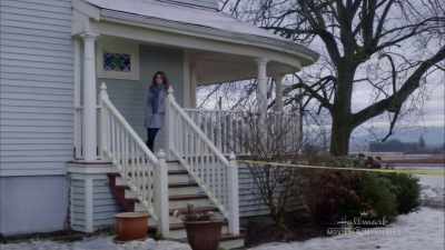 - Oh, this house is wonderful. - Dead Over Heels: An Aurora Teagarden Mystery