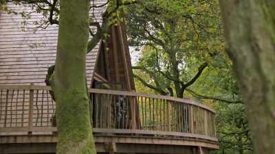 Oh! How lovely is that? - Extraordinary Escapes with Sandi Toksvig