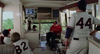 Oh Howie You're a freak - The Benchwarmers
