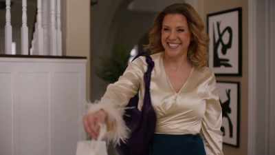 Oh. I brought some
treats for Perry. - The Jane Mysteries: Too Much to Lose