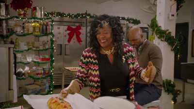 Oh, I didn't think you'd have
time to make it this year, - A Sweet Christmas Romance