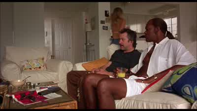 - Oh, I got me five M-60 machine guns too. - Jackie Brown