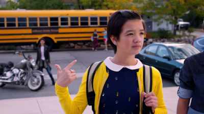 Oh, I gotta go.
My, uh... Bex is here. - Andi Mack