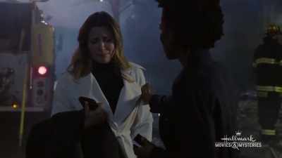 - Oh, I have his coat.
- Oh, it's fine. - Mystery 101: Killer Timing