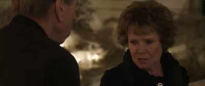 Oh, I... I can't do this. - Finding Your Feet