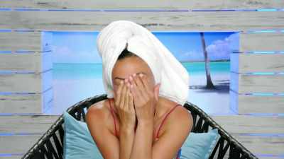 Oh, I know I shouldn't laugh - Love Island