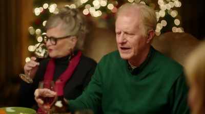 - Oh, I need you to come by
the bookstore tomorrow - Dear Christmas