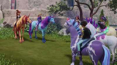 Oh, I read about ogres!
They're distracted by bright objects. - Unicorn Academy