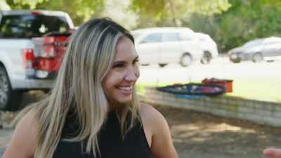 - Oh, I really want to see it.
- [Maddie chuckling] - Help! I Wrecked My House