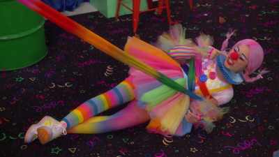 Oh, I think I fell on my honker. - That Girl Lay Lay