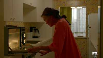 Oh, i think the microwave - FEUD