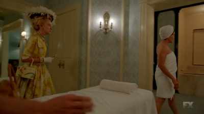 Oh, i told you then, hedda,
i didn't go to louella - FEUD