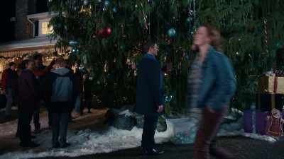Oh, I will have you know
this is not just any big tree. - A Maple Valley Christmas