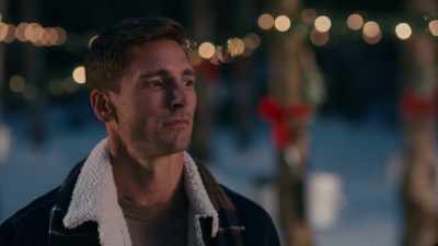 Oh, I wouldn't say it's
why, but I was married. - A Maple Valley Christmas