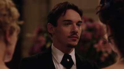 Oh, I'm fine. It's, er... It's a
scratch. - Dracula