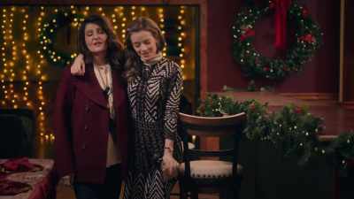 Oh, I'm so glad
you could make it home in - A Taste of Christmas