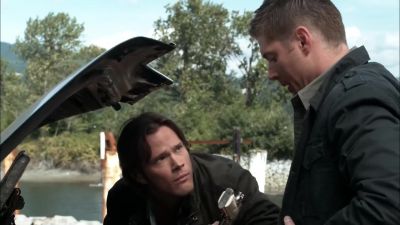 Oh, I'm not carrying that. - Supernatural