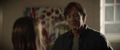 Oh, I'm not looking for a job. - Left Behind: Rise of the Antichrist