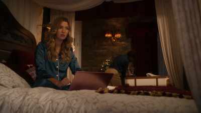 Oh, immersive and holidays. - Private Princess Christmas