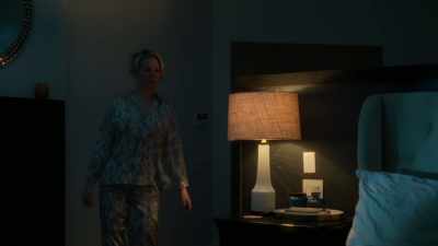 Oh, in your fetching jamjams.
Come here. - Lies and Ex Wives: Secrets on Maple Street