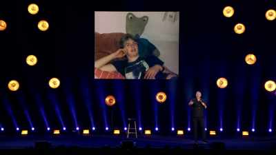 Oh, incidentally, I don't know
the last time you watched ET, - Greg Davies: You Magnificent Beast